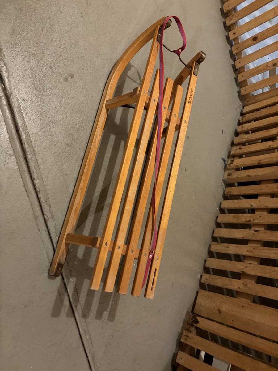 Davos Slitta: Vintage Davos Sledge - Ready for Winter Fun! – Usato da steinhausen venduto da blockfr 1