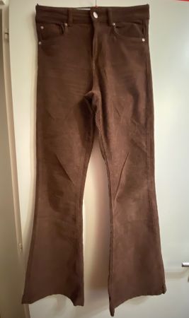 Pantalon Bershka velours côtelé, couleur marron - taille 36