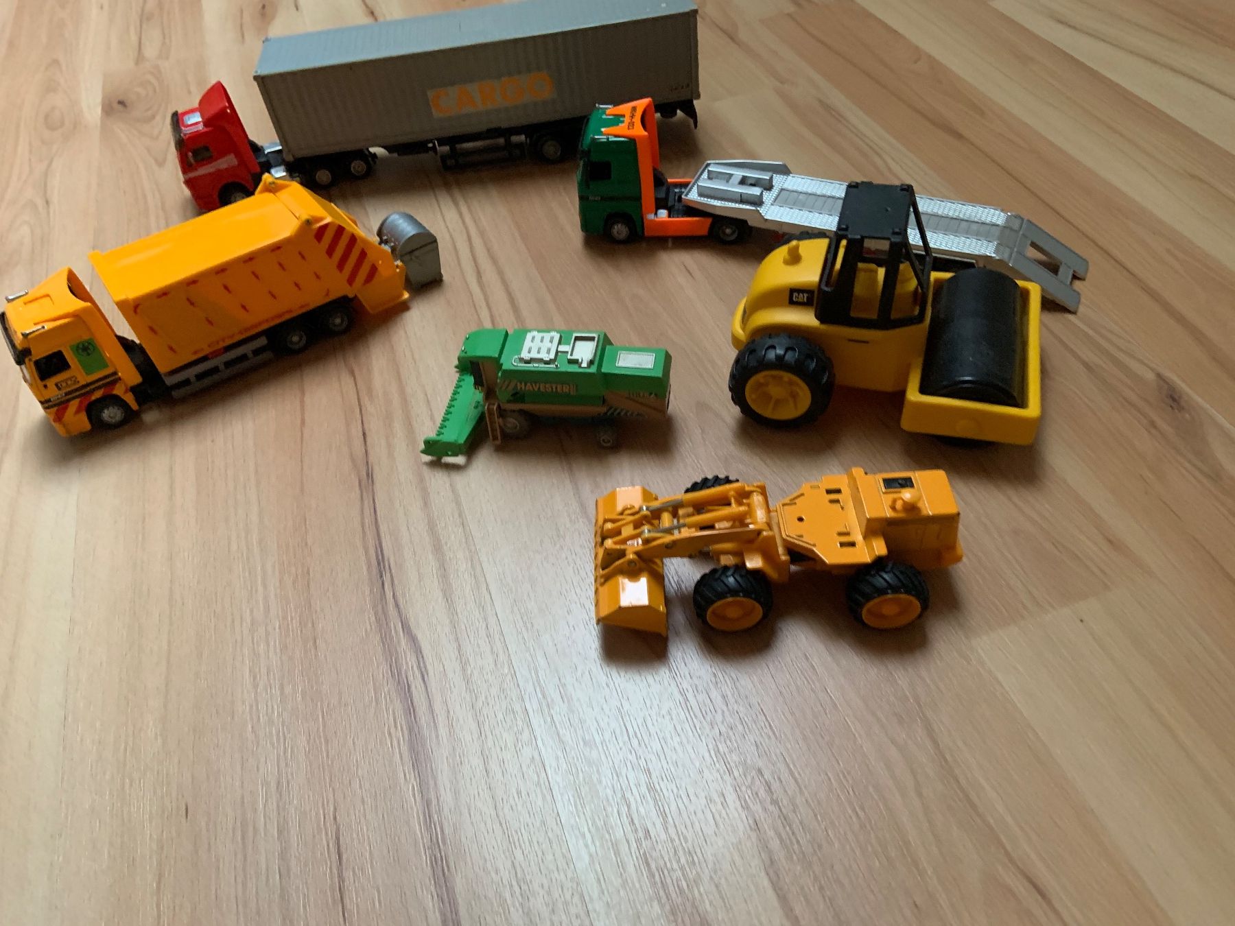 Modellautos: Jouets – Gebraucht aus Ecublens VD von timily 1