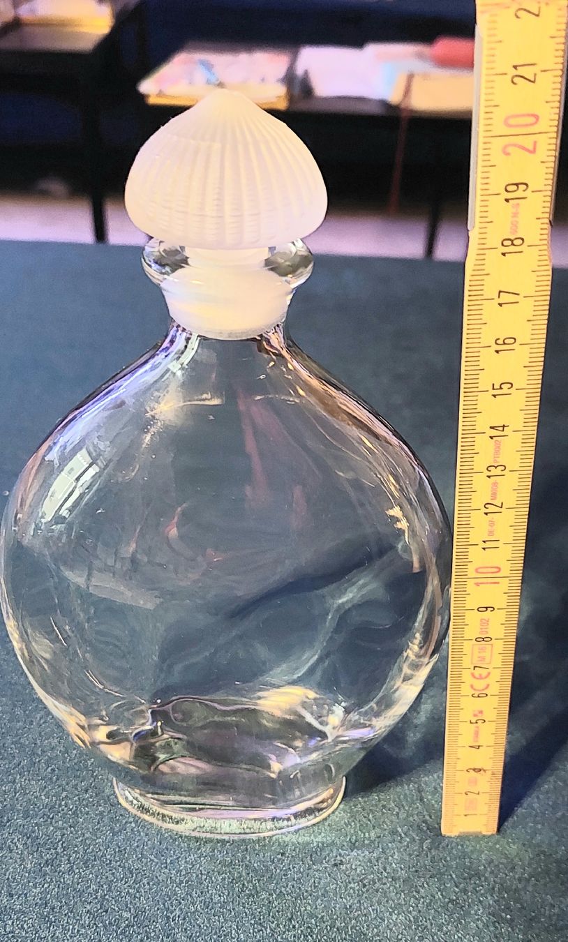 Guerlain Flacons: Grosse Leere Guerlain Parfumflasche – Gebraucht aus Safenwil von fra_t5c9 1