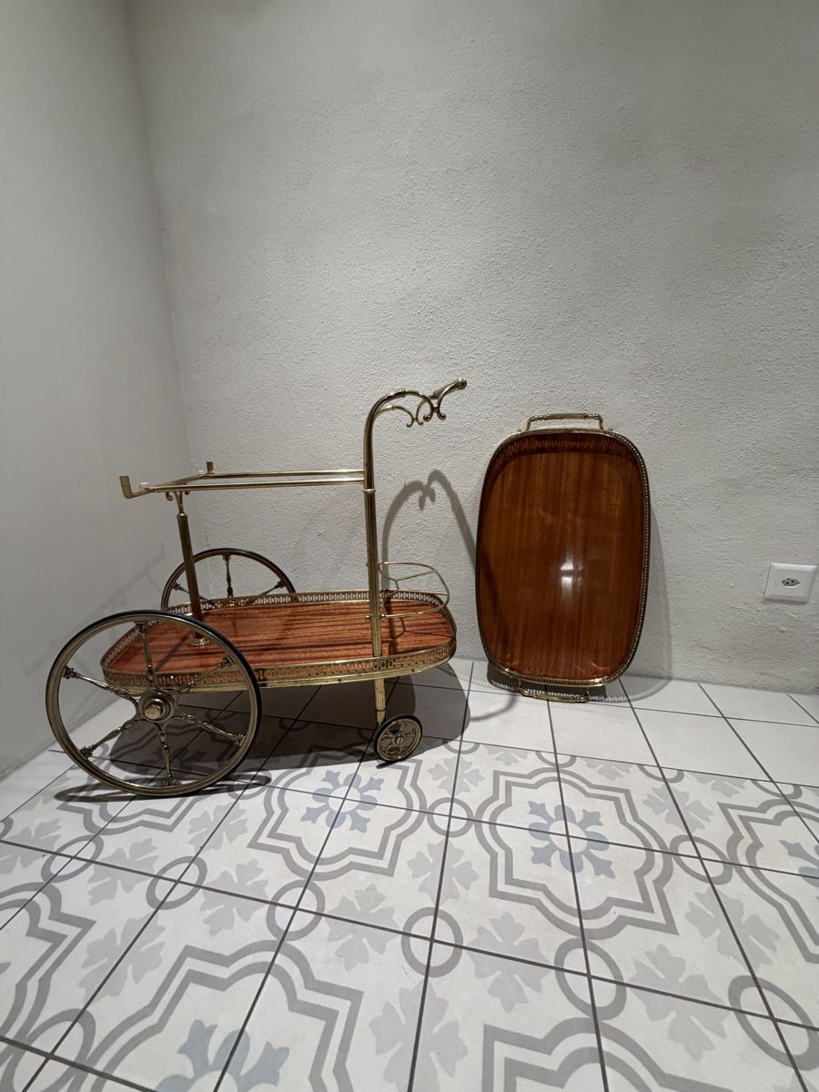 Carrelli di servizio: Servierwagen – Usato da Wiedlisbach venduto da Fine-Arts 2