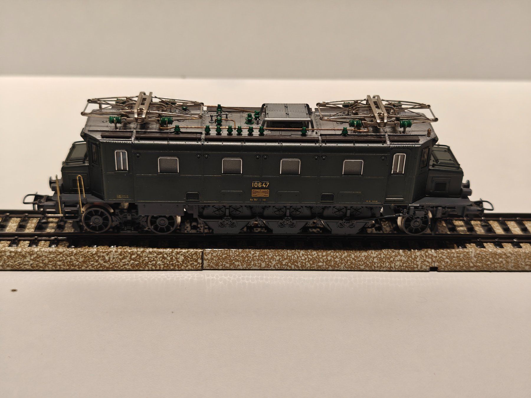 Fleischmann Modellini di ferrovie: Fleischmann 1145 H0 SBB Ae 3/6 I – Usato da Braunau venduto da Homersimpson 5