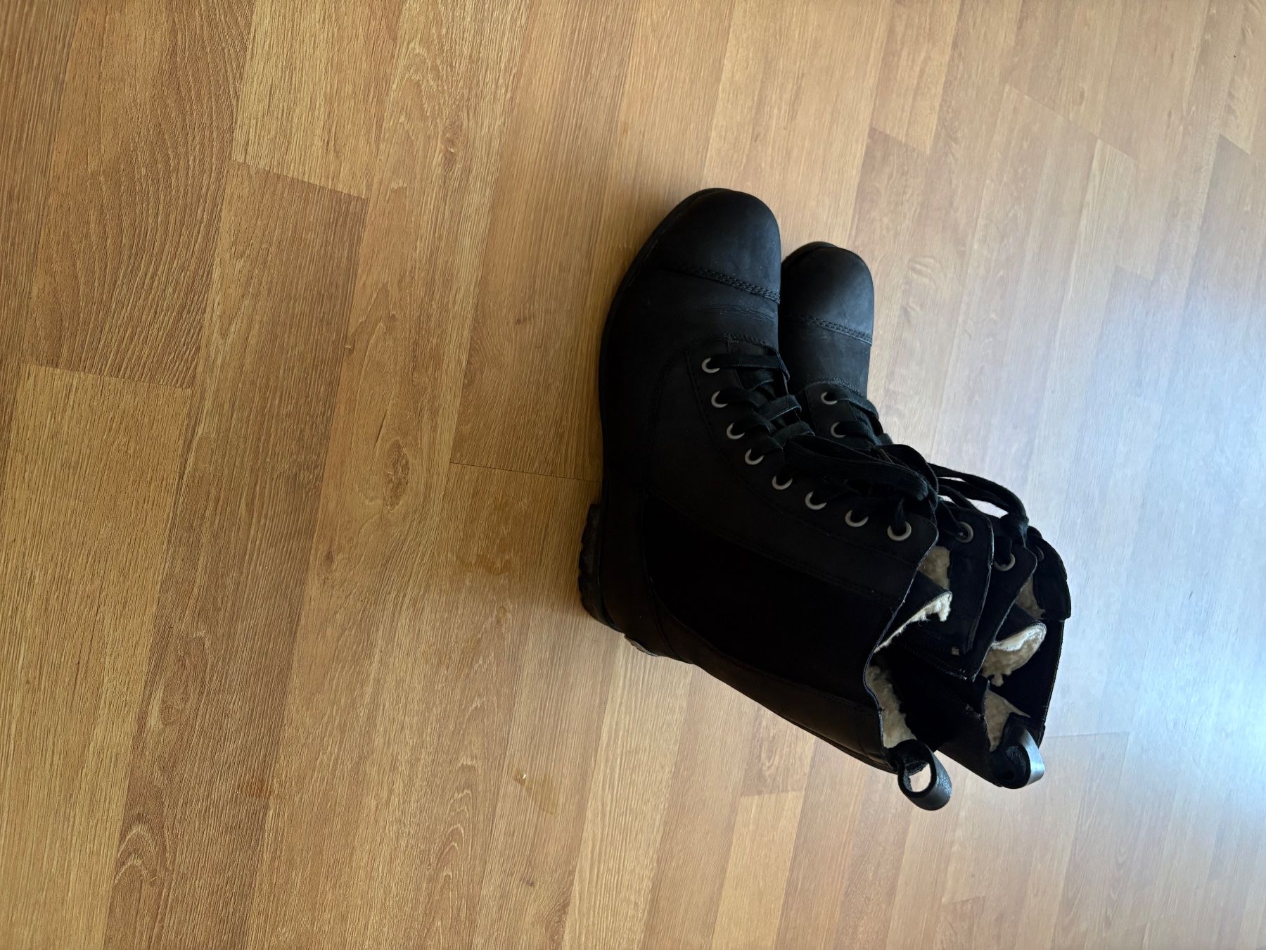 Damenschuhe: Uggs Stiefeln – Neu (gemäss Beschreibung) aus Langenthal von nic_fj2f 1