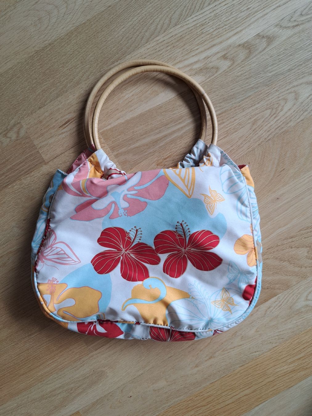 Borse da donna: Protest Tasche mit Blumenmuster – Usato da Taverne venduto da SelenaR. 1