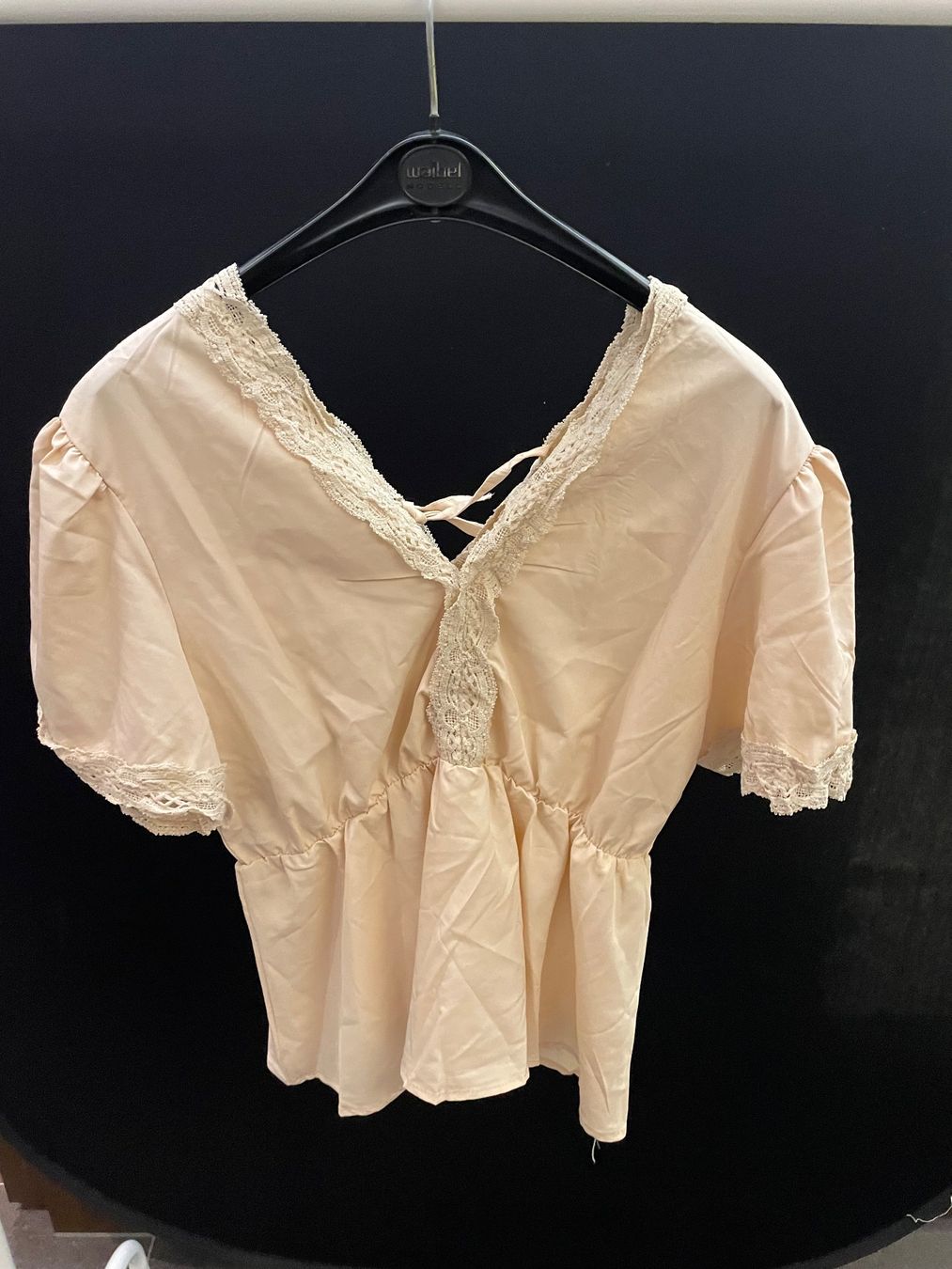 Camicette: Sommerliche Carmenbluse mit Spitze Gr. M – Usato da Wollerau venduto da Poschro68