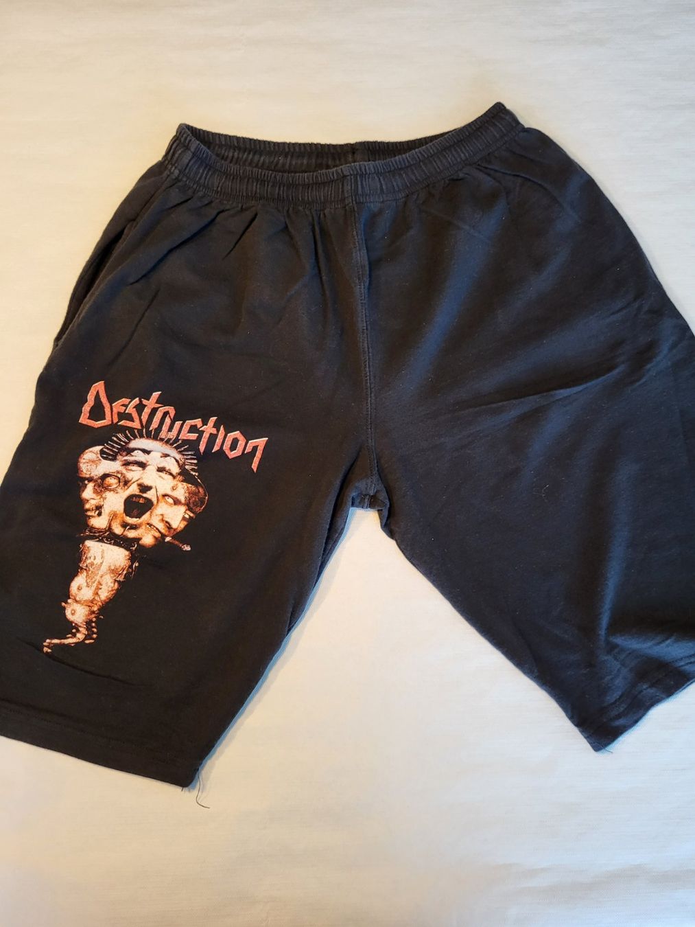 Hosen: Vintage 2000 Destruction - "All Hell Breaks lose" shorts XL – Gebraucht aus Wangs von poperman