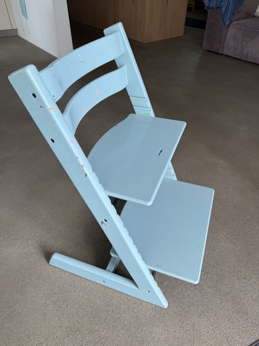 Stokke Seggioloni: Stokke Tripp Trapp Hochstuhl hellblau gebraucht – Usato da Guntershausen b. Aadorf venduto da Leska08