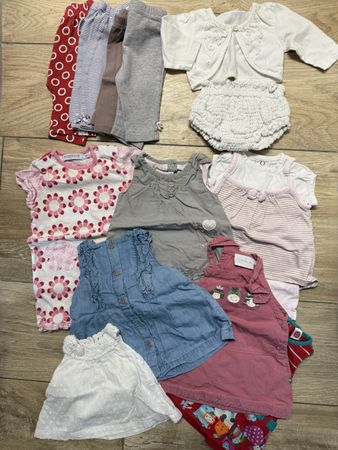 13 Kleidungsstücke für Mädchen Größe 56 🎀