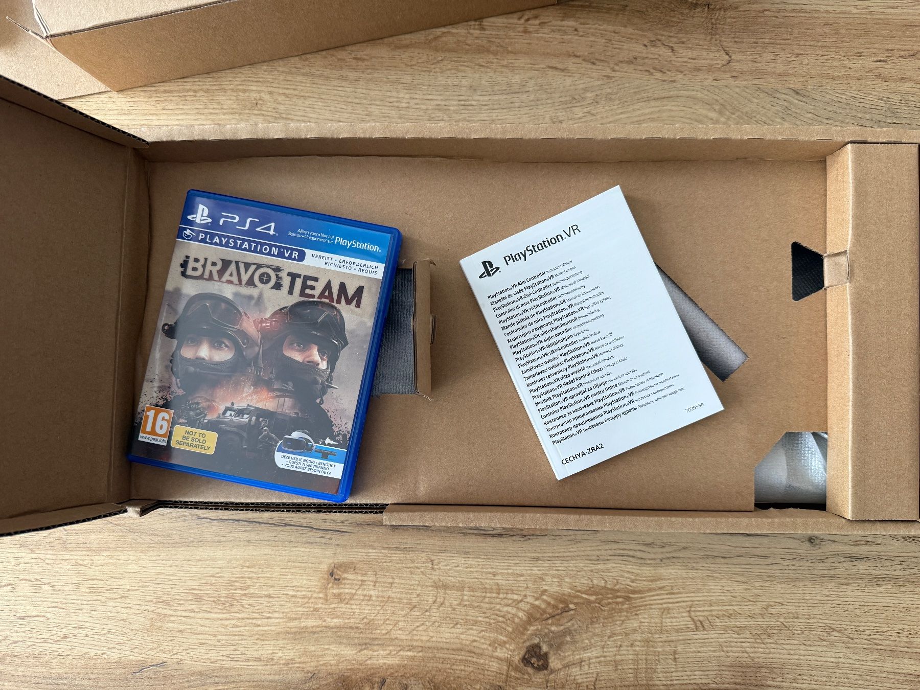 Sony Controller: PlayStation VR Bundle - Bravo Team & Aim Controller! – Neu (gemäss Beschreibung) aus Wetzikon ZH von Rap_vh2l 4