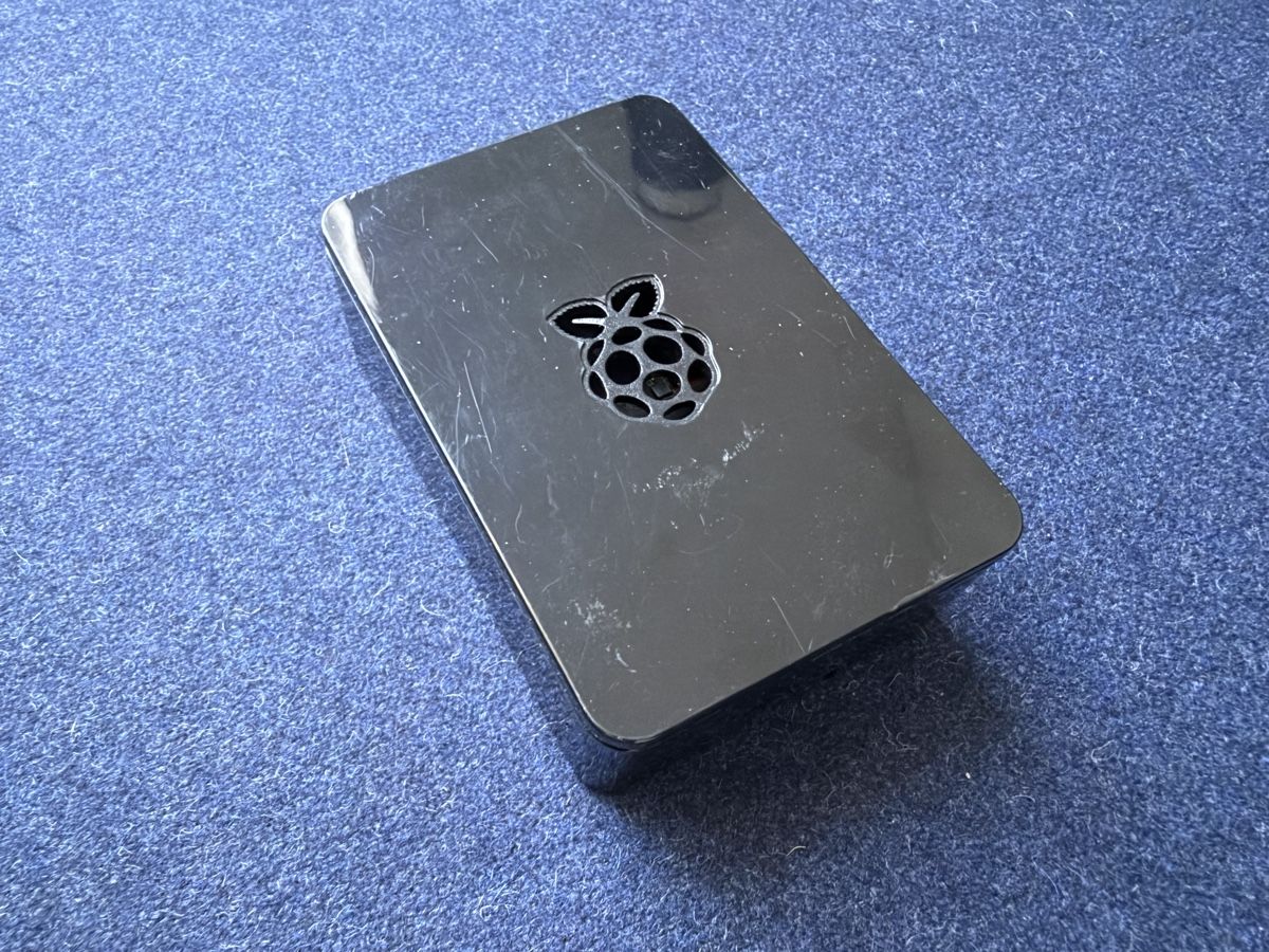 Raspberry Pi PCs: Raspberry Pi 3 B – Gebraucht aus Zürich von jankais3r 3