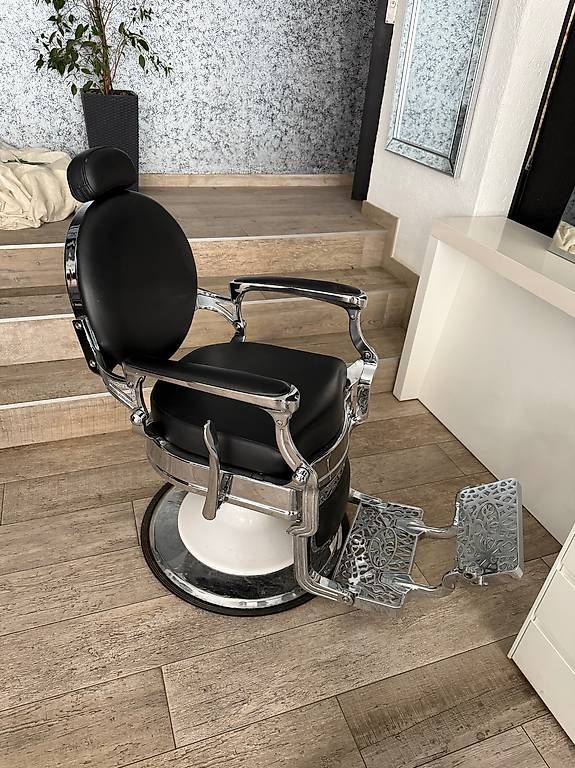 Stühle: Chaise Barber – Gebraucht aus La Chaux-de-Fonds von cha_c6rh