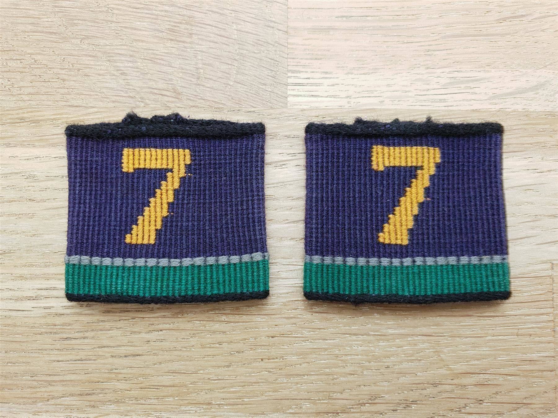 Uniformen: Achselschlaufen / Patten 7 – Gebraucht aus Erlinsbach von S700