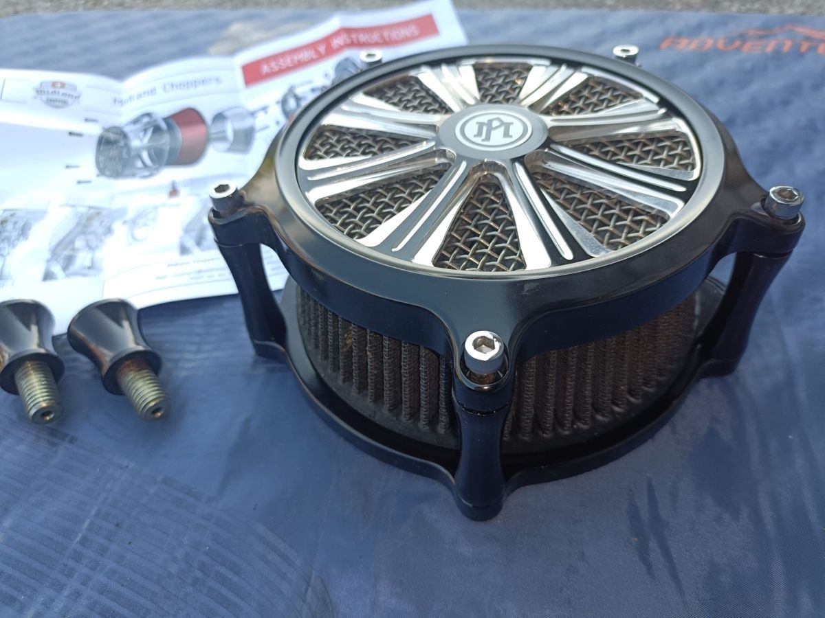 Harley-Davidson Tutti i ricambio per moto: Harley Davidson Luftfilter Midland Choppers – Usato da Tuggen venduto da Angel1604