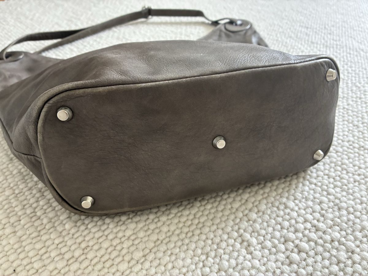Kleinbasel Sacs femmes: Schultertasche Kleinbasel – D'occasion à Zürich par alva12 2