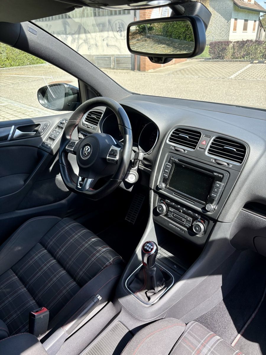 VW Automobili: VW Golf 6 GTI ED35 – Usato da Utzenstorf venduto da Ka_rin 4