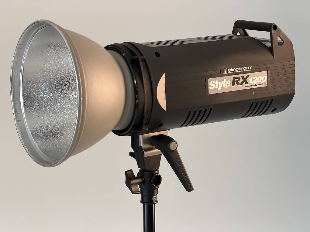Elinchrom Flash: Studioblitz Elinchrom Style RX1200 – Usato da Wohlen AG venduto da inf_j9pt