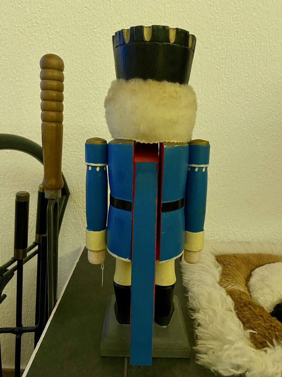 Statuette: Nussknacker König Erzgebirge – Usato da Rotkreuz venduto da Once0 1