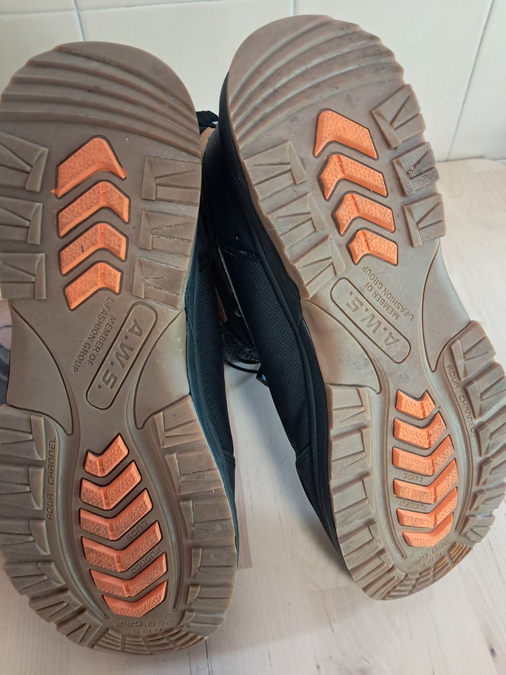 Scarpe da uomo: Scarponi invernali Icepeak - mai usati – Usato da Balerna venduto da enr_nl9q 4