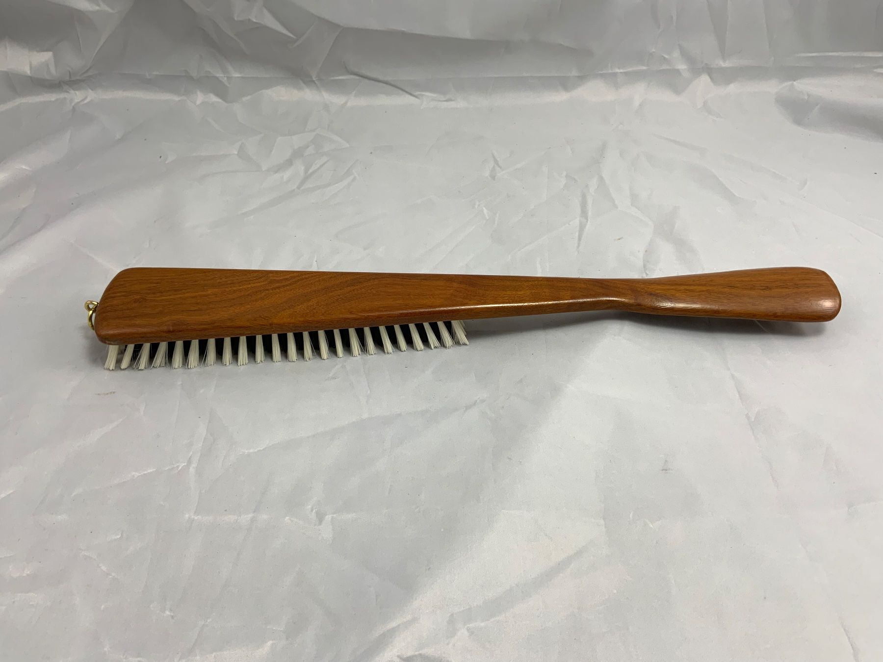 Sonstige Kleidung & Accessoires: Teak Kleiderbürste mit Schuhlöffel – Gebraucht aus Erlach von silvia3235 3