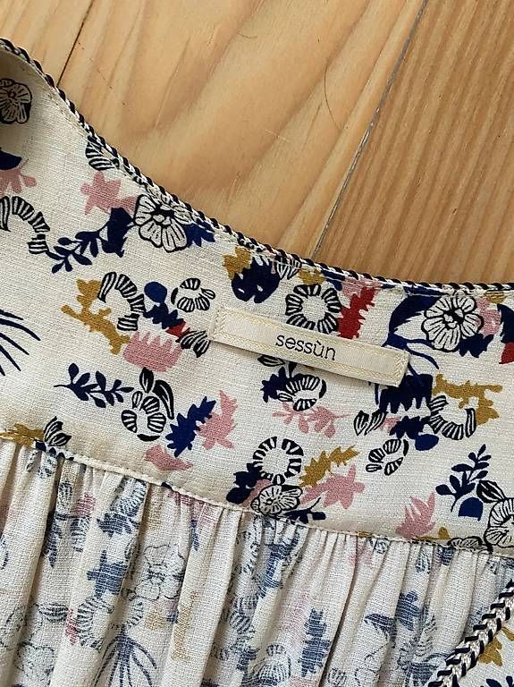 Sessun Vestiti: Wunderschönes geblumtes Sommerkleid – Usato da Aarau venduto da lacrimara 2
