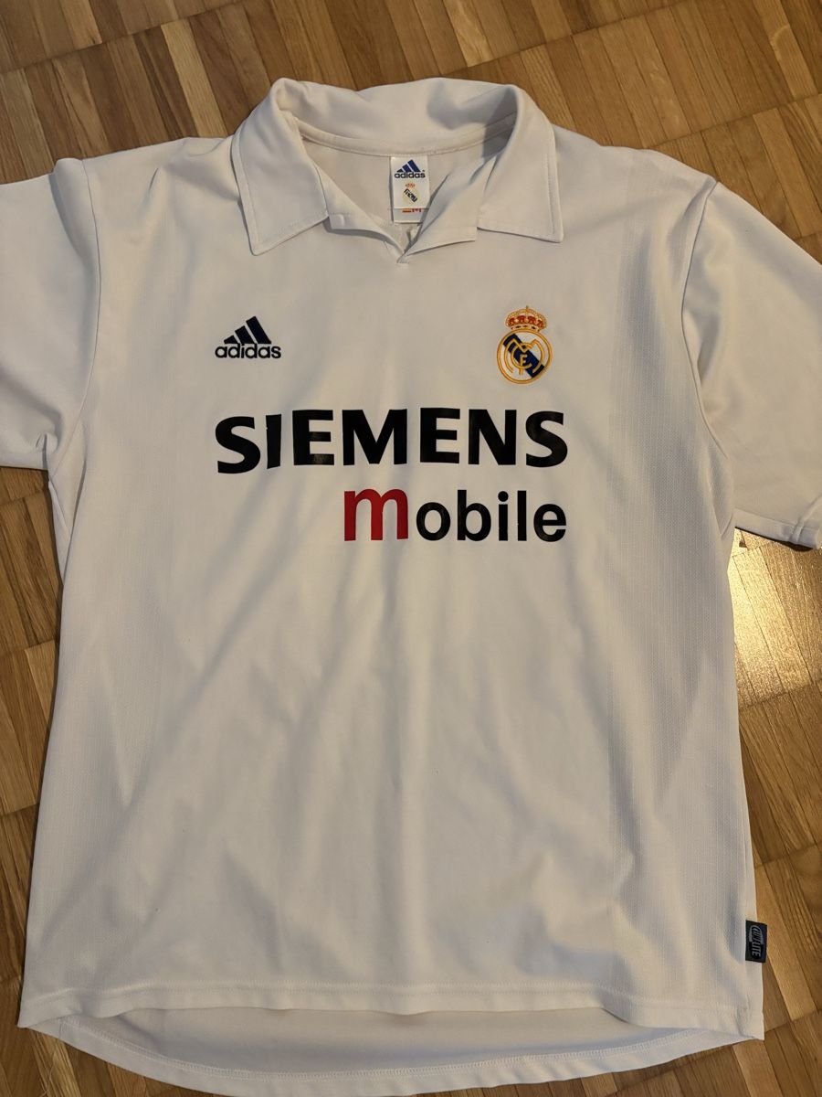 Adidas Maillots de corps & Pantalons: Real Madrid Trikot Roberto Carlos – D'occasion à Zürich par ChampShirts 1