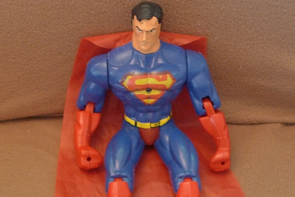 Statuette: Superman-1. – Usato da Bern venduto da bn1640 3