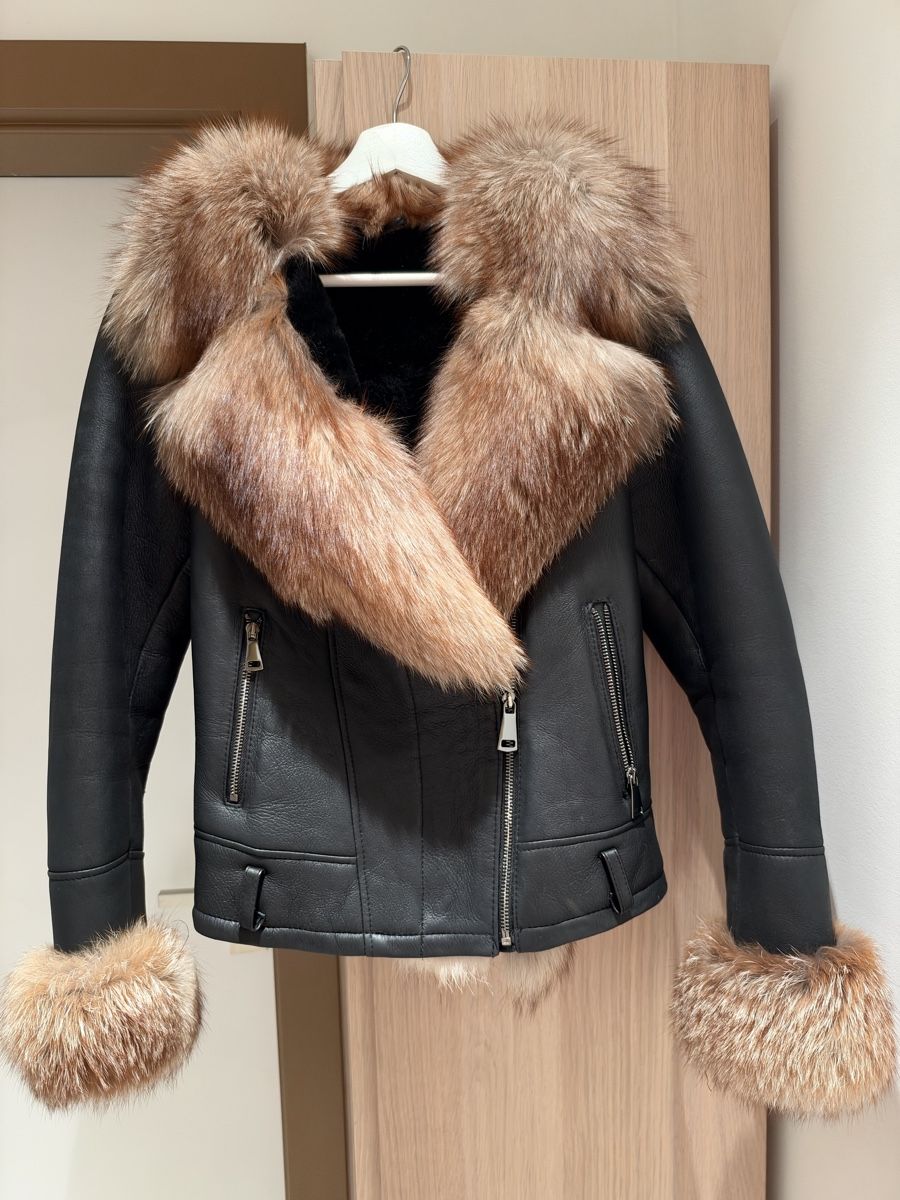 Giacche: Schwarze Lederjacke mit Pelz  – Usato da Stallikon venduto da nin_dx7y 1