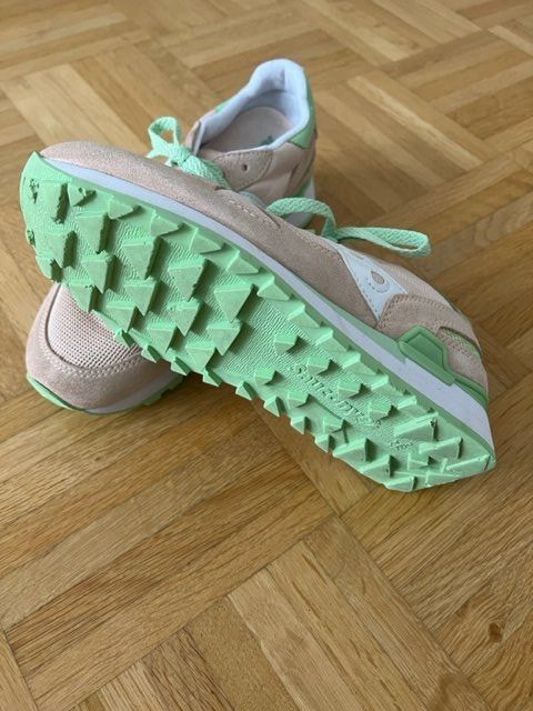 Saucony Damenschuhe: "Saucony" Sneakers Gr. 37.5 – Gebraucht aus Walenstadt von ricamul 8