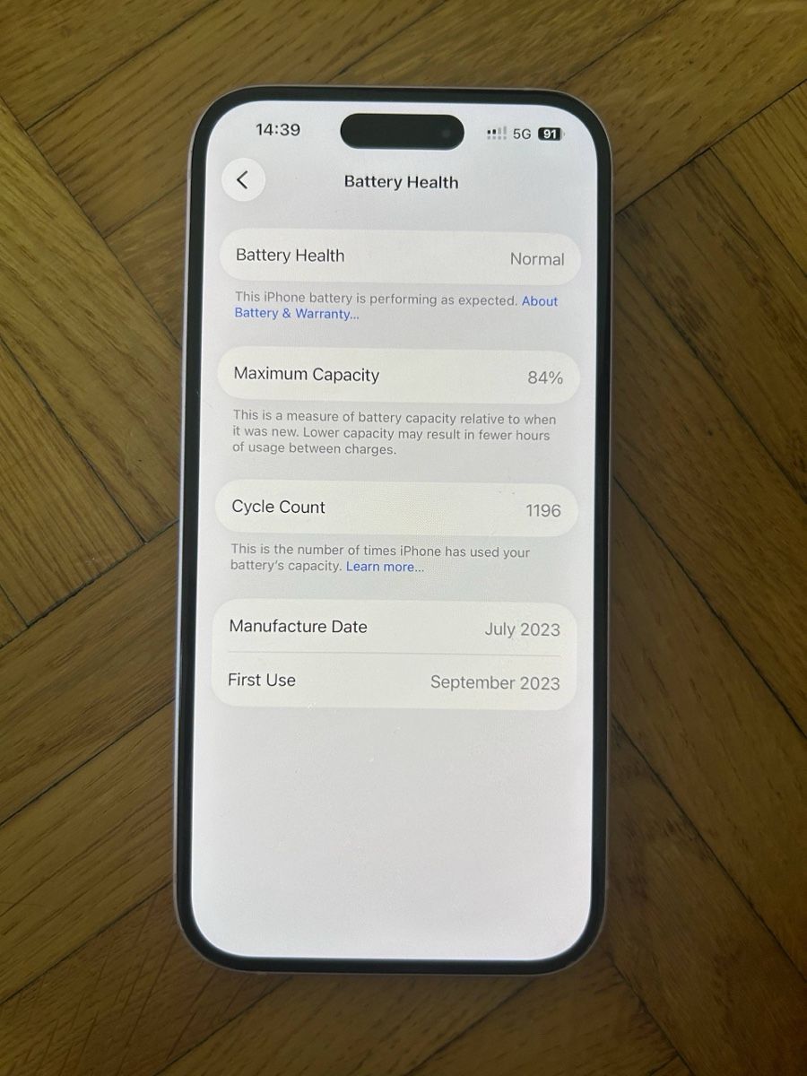 Apple Telefoni cellulari / Smartphones: iPhone 15 256GB rose – Usato da Ecublens VD venduto da Alan2026 3