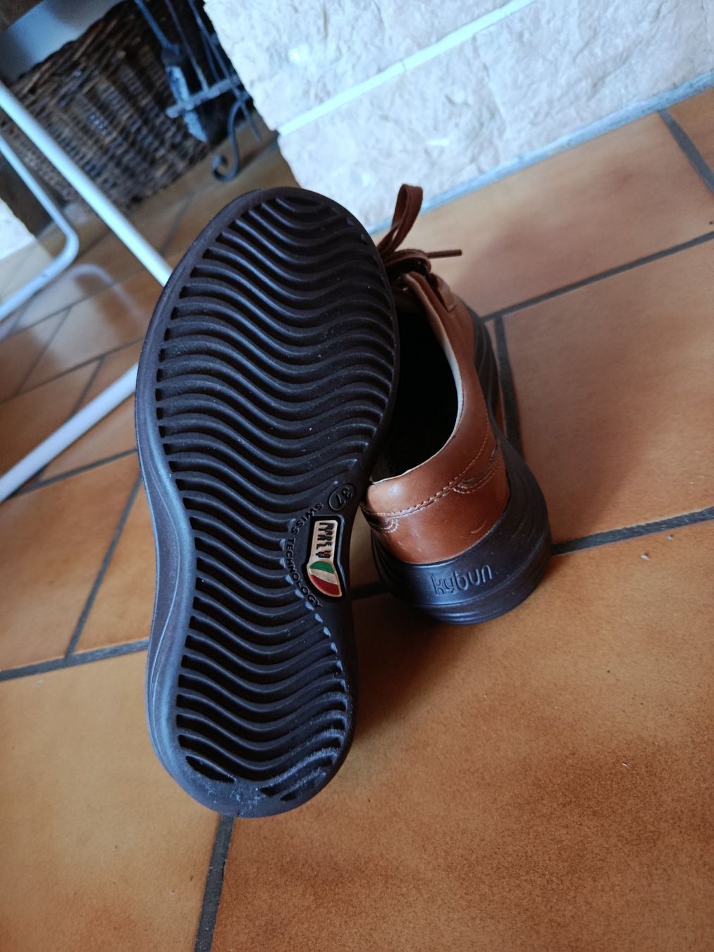 Kybun Scarpe da uomo: Kybun shoes cuir véritable – Nuovo (secondo la descrizione) da Malleray venduto da oce_d6v9 3