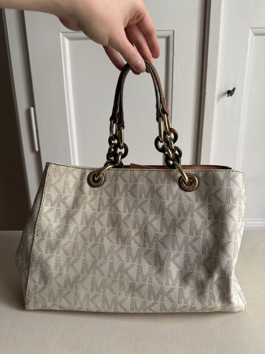 Michael Kors Borse da donna: Mickael Kors Bag – Usato da Genève venduto da jul_5xsn 2