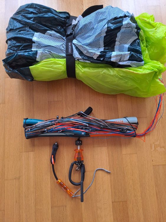 Flysurfer Peak 4 11m & Connect Control Bar 2.0 (Neu und ...