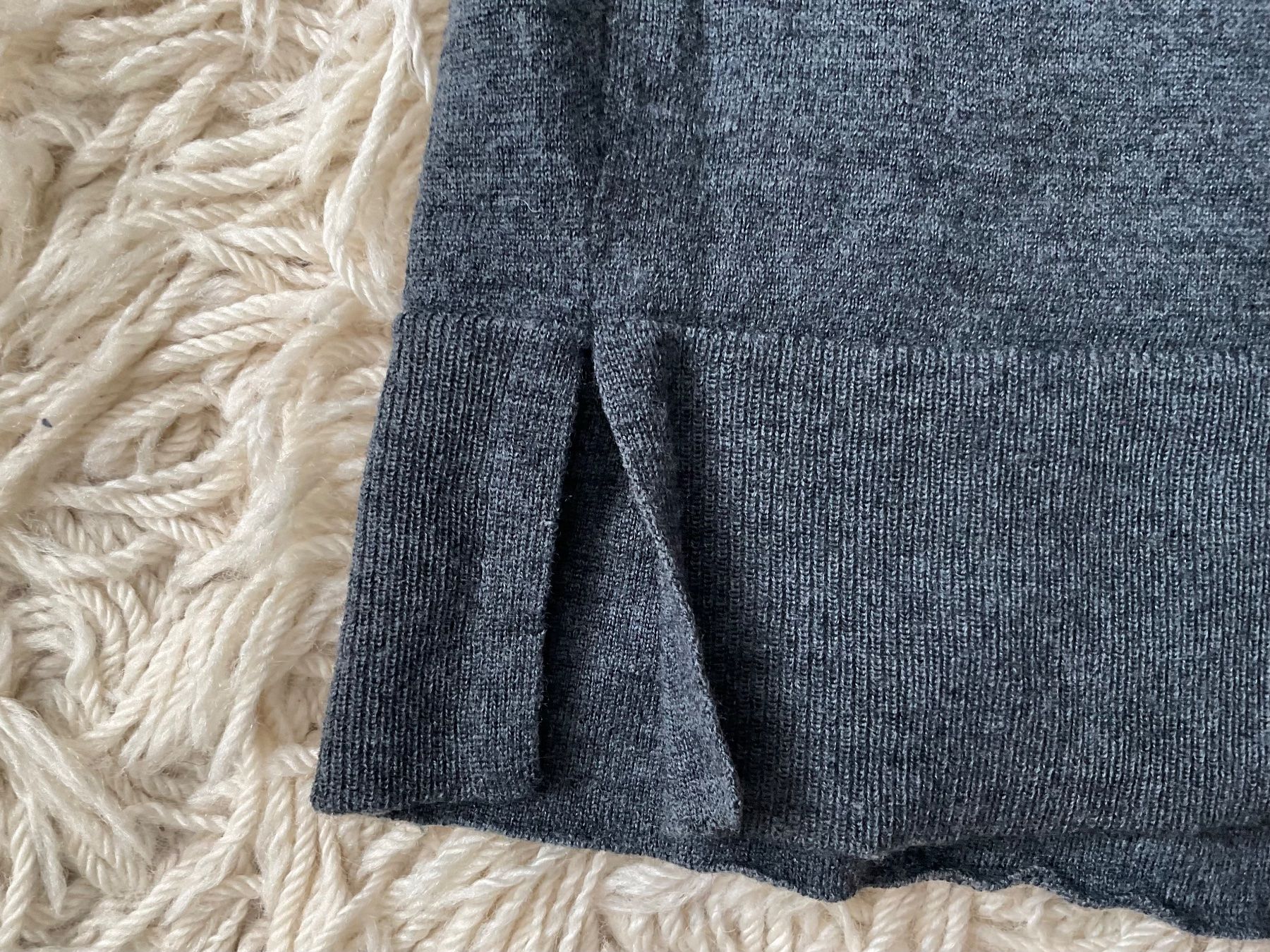 Pulls & Sweat-shirts: ADOLFO DOMINGUEZ Pullover Gr.S breit geschnitten Merino – D'occasion à Weiningen ZH par moon-55 4