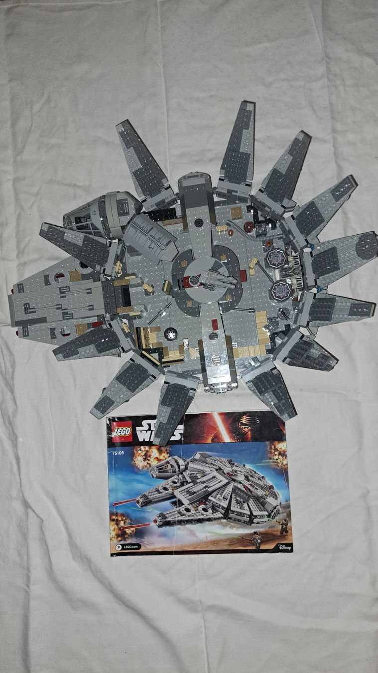 Lego Kit di costruzioni: LEGO STAR WARS 75105 – Usato da Basel venduto da vidra66