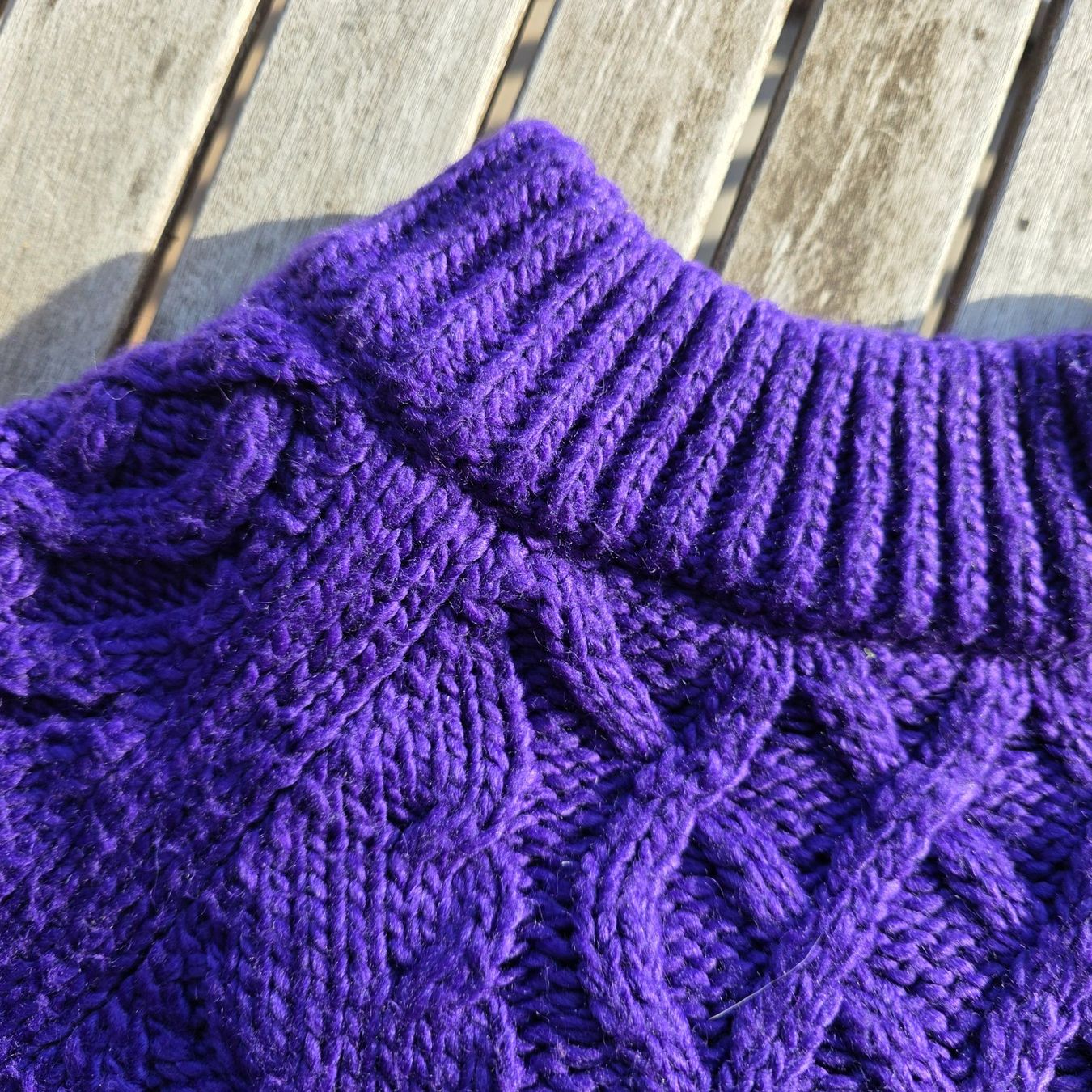 H&M Pulls & Sweat-shirts: 🐸 H&M STRICKPULLOVER M ZOPFMUSTER PULLOVER VIOLETT – D'occasion à Môtier (Vully) par Frogs 7