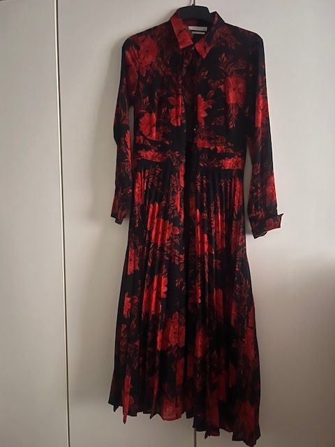 Kleider: Reserved Maxihermkleid Gr 34/36 tragbar – Neu (gemäss Beschreibung) aus Neerach von romiping 3