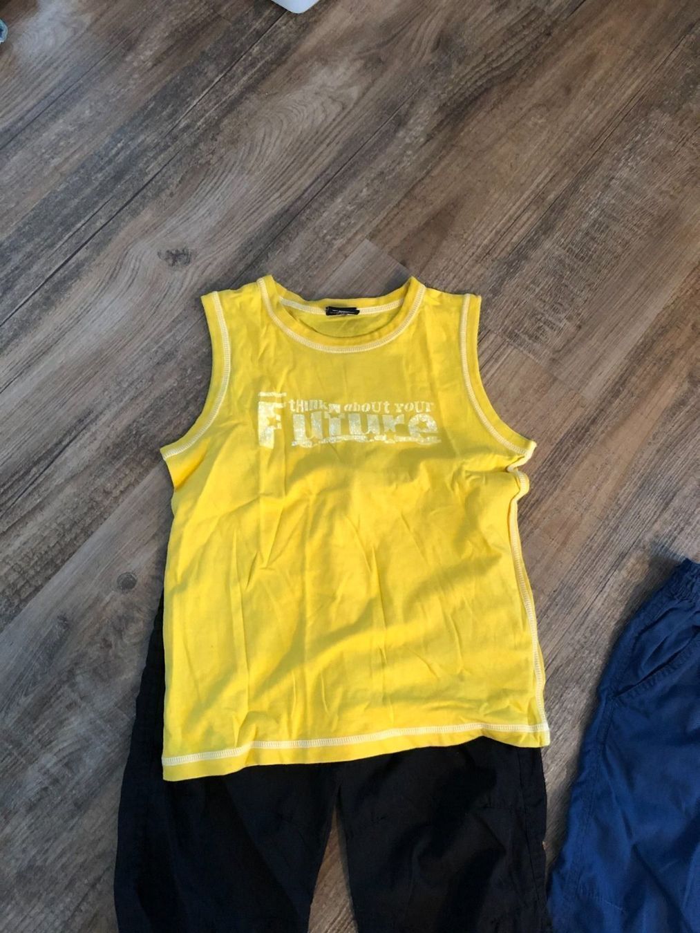 Lotti & Set di vestiti: Kinder T.Shirt & Short Set Gr.122 – Usato da Steffisburg venduto da Aare77 3