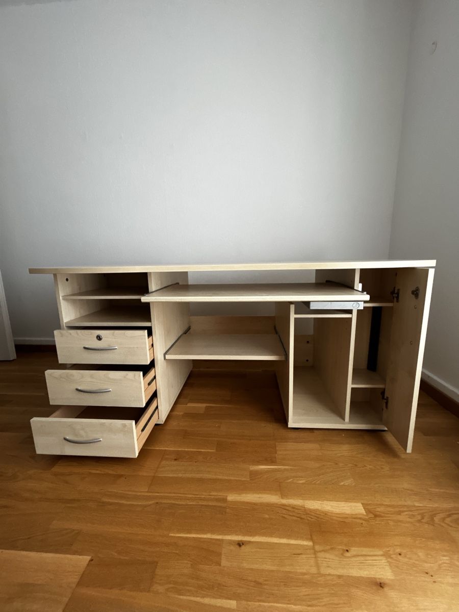 Scrivanie: Holztisch – Usato da Bern venduto da CorinneSigner 1