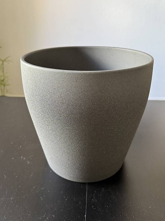 Vasi per fiori: IKEA PERSILLADE Übertopf 24cm – Usato da Basel venduto da Klingelbergstrasse