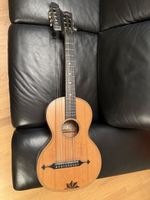 Antike Gitarre der Marke Max Amberger