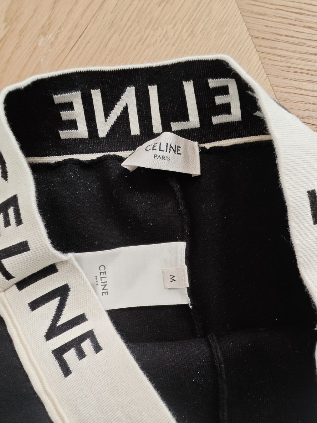 Celine Hosen: CÉLINE PARIS Logo Leggins Hose – Gebraucht aus Erlenbach ZH von nlh 2