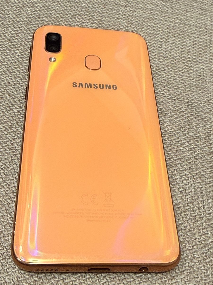 Samsung Handys / Smartphones: Samsung galaxy a40 – Gebraucht aus Einigen von iva_86t8 1