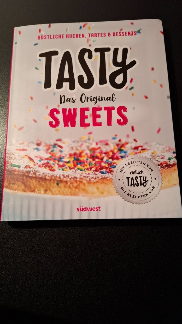 Libri: *Tasty Sweets - Das Original* Tb – Usato da Brütten venduto da Sigimi