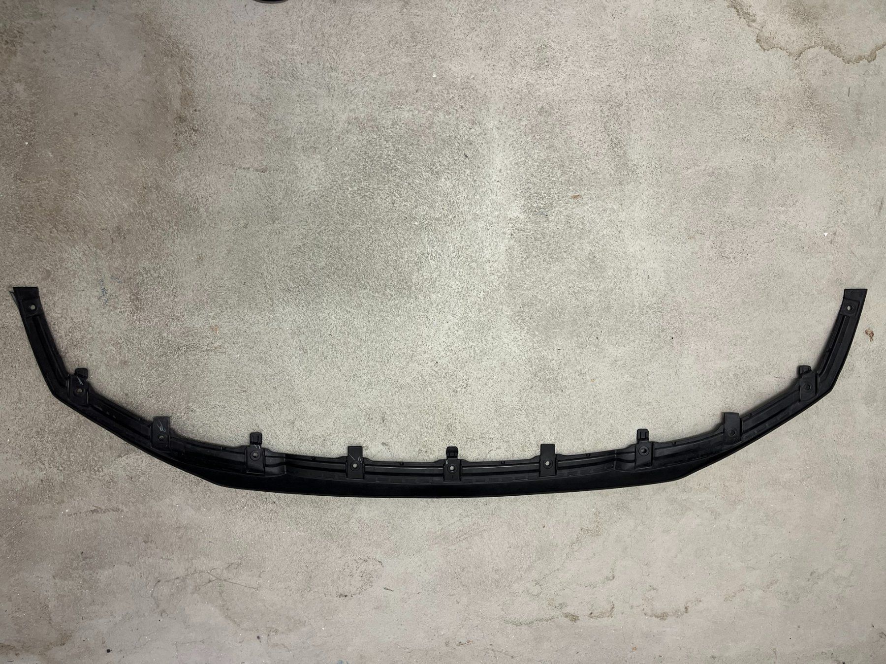 BMW Tutti pezzi di ricambio auto: OE BMW M240i G42 2022 Frontspoiler / Frontlippe – Usato da Zürich venduto da PKrol