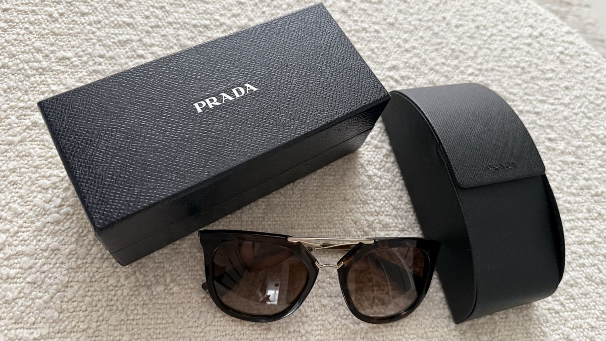 Occhiali & Lenti: Originale Prada Sonnenbrille  – Nuovo (secondo la descrizione) da Horw venduto da tv.31