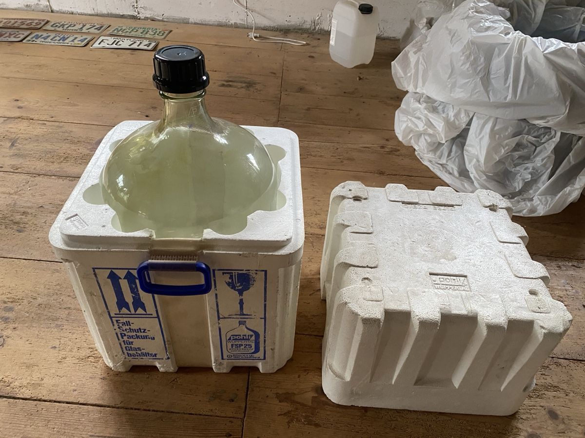 Zubehör: Grosse Glasballon-Flasche im Schutzbehälter – Neu (gemäss Beschreibung) aus Ittenthal von Lorinakuprecht0 2
