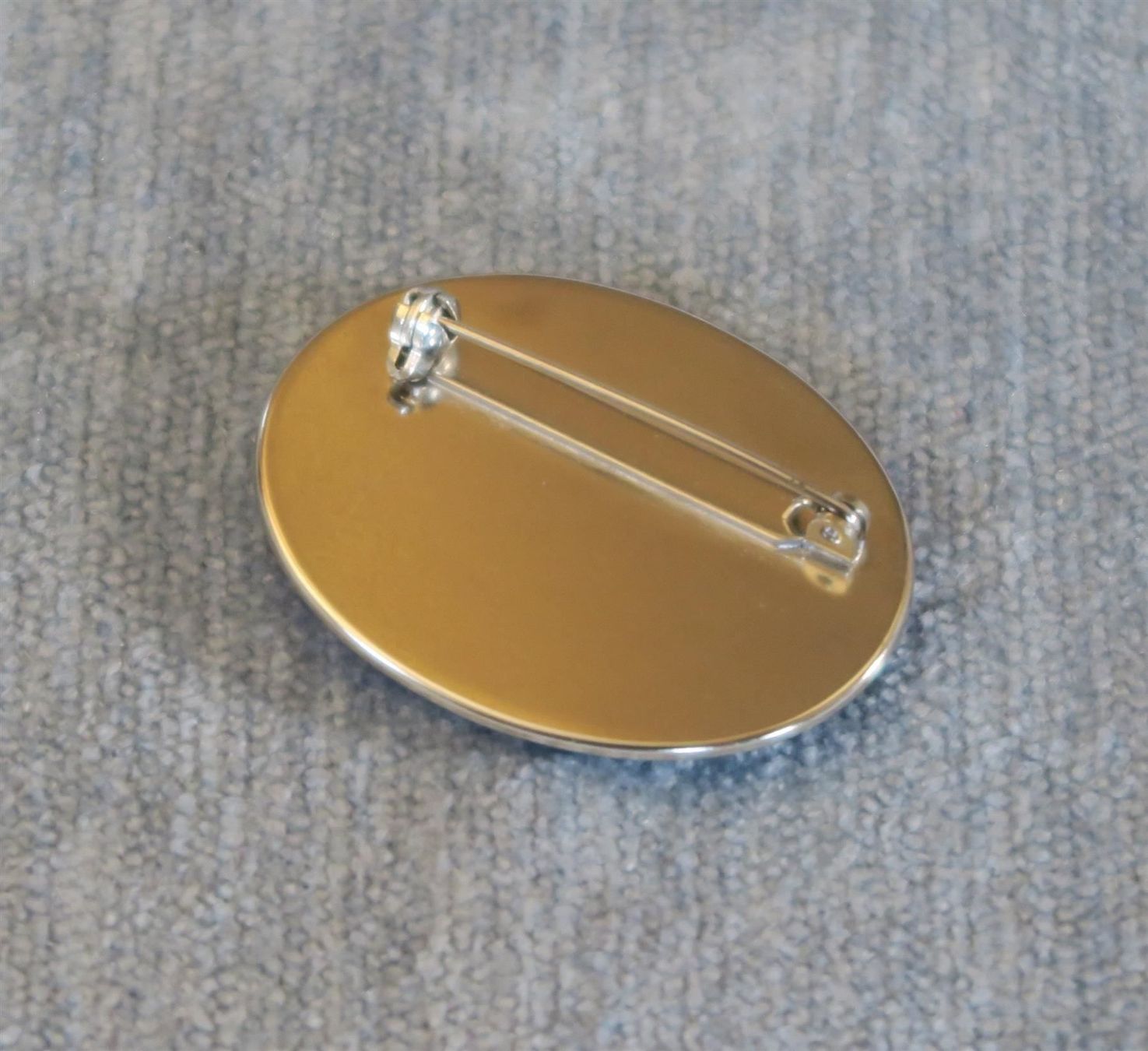 Spille & Fermagli: Brosche oval Seidenmalerei – Usato da Brittnau venduto da marlenestone 1