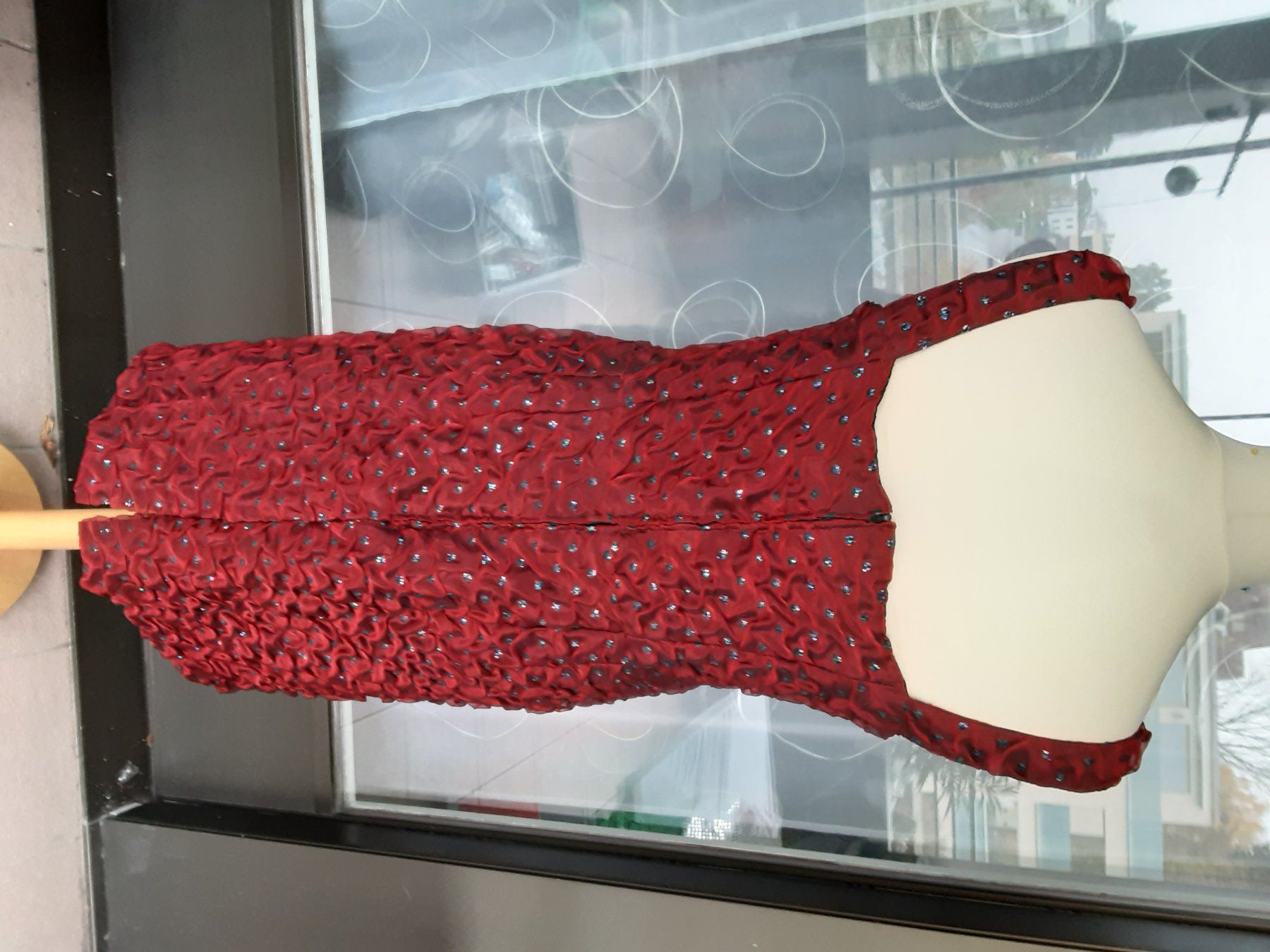Vestiti: EINZEL STÜCK  Party kleid  gr  44.-46 – Nuovo (secondo la descrizione) da wolfhalden venduto da 46464646 1