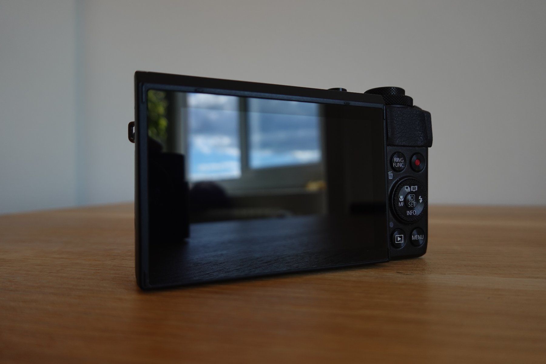 Canon Fotocamera: Canon G7X Mark ii – Difettoso da Fribourg venduto da mar_9vlt 3