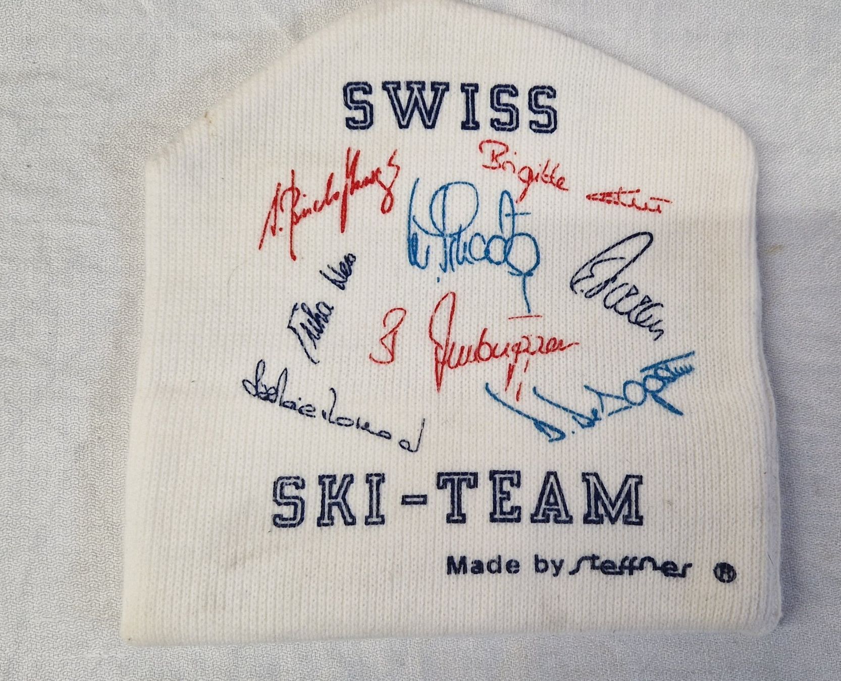Copricapi, berretti & cappellini: SFS KAPPE UNTERSCHRIFT SKI-TEAM SCHWEIZ FüR SAMMLER – Usato da Bilten venduto da Mic2022 1